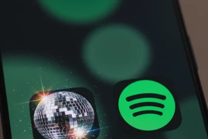Spotify's disco ball icon is temporary, normal logo returns soon
